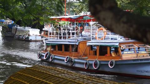 Local ferry boats at Alappuzha