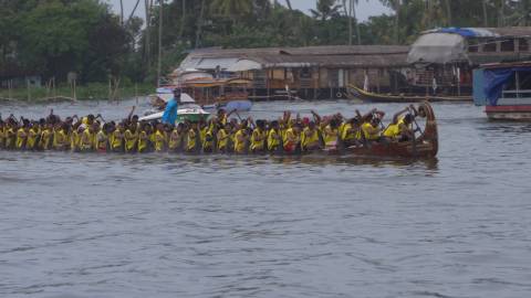 Snake boat race/Vallamkali rehearsal at Punnamada Lake, Alappuzha