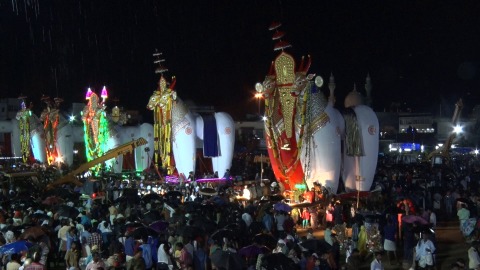 Celebrations at Ochira Kalakettu festival, Kerala