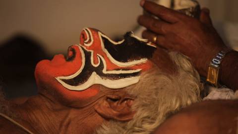 Chutti Kuthal - Kathakali Make Up