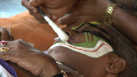 Kathakali Makeup - Chutti Kuthal