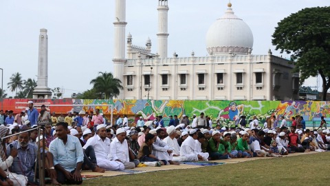 Men assembling for prayers at the Palayam Juma Masjid