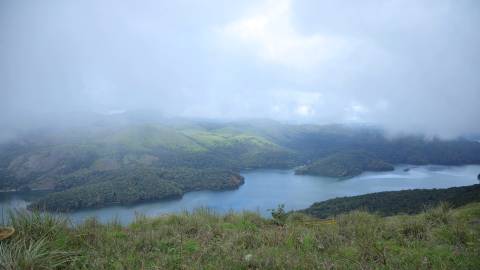 Timelapse of clouds over a valley, Idukki