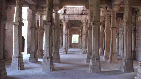Carved stone pillars at Nagina Masjid, Agra